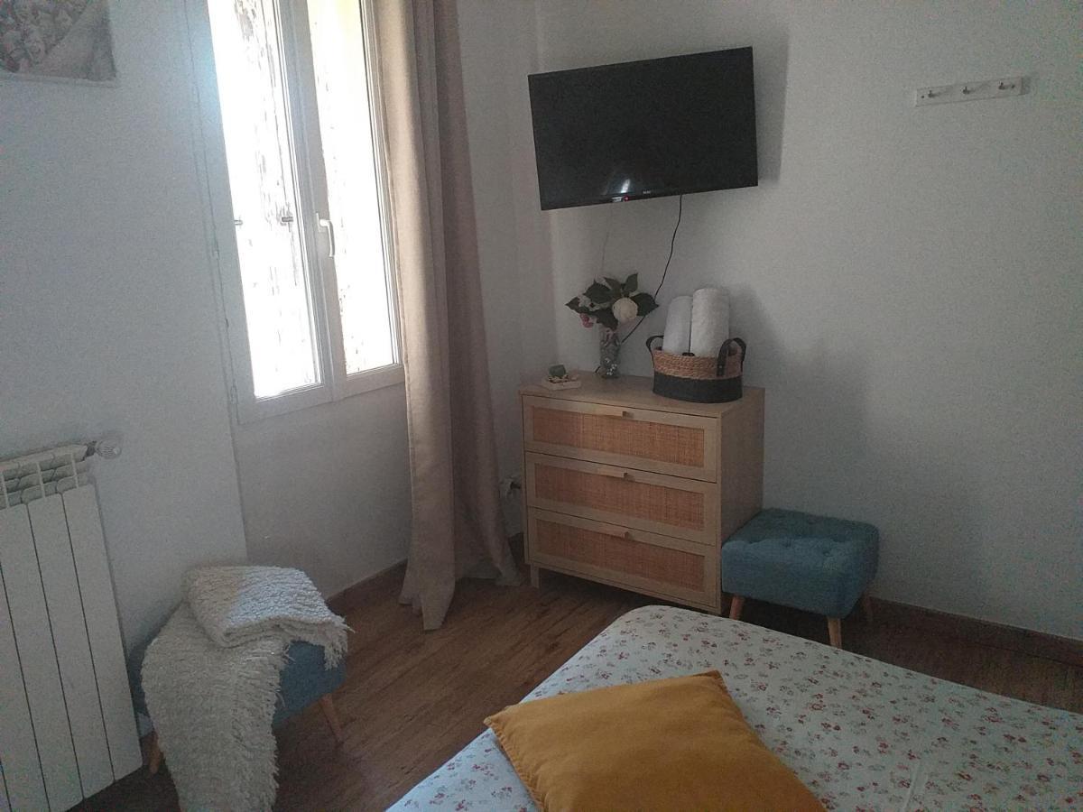 Bed and Breakfast Deux M Villes-sur-Auzon Екстер'єр фото